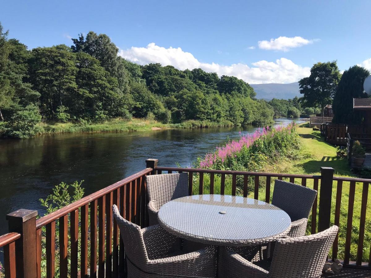 Riverbank Lodge Aviemore Exterior foto